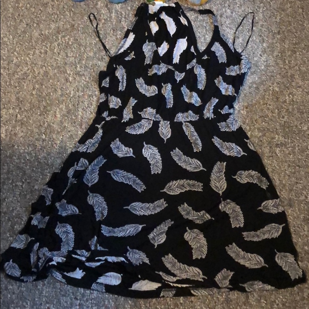 Black and white dress Suzy s very good shape